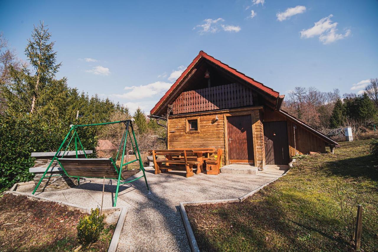 Wooden Cabin Zurej With Hot Tub Bukovje v Babni Gori Εξωτερικό φωτογραφία